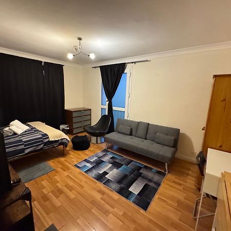 Huge And Affordable 3 Bedroom Flat In Hammersmith For 7 People With Welcome Breakfast London Luaran gambar
