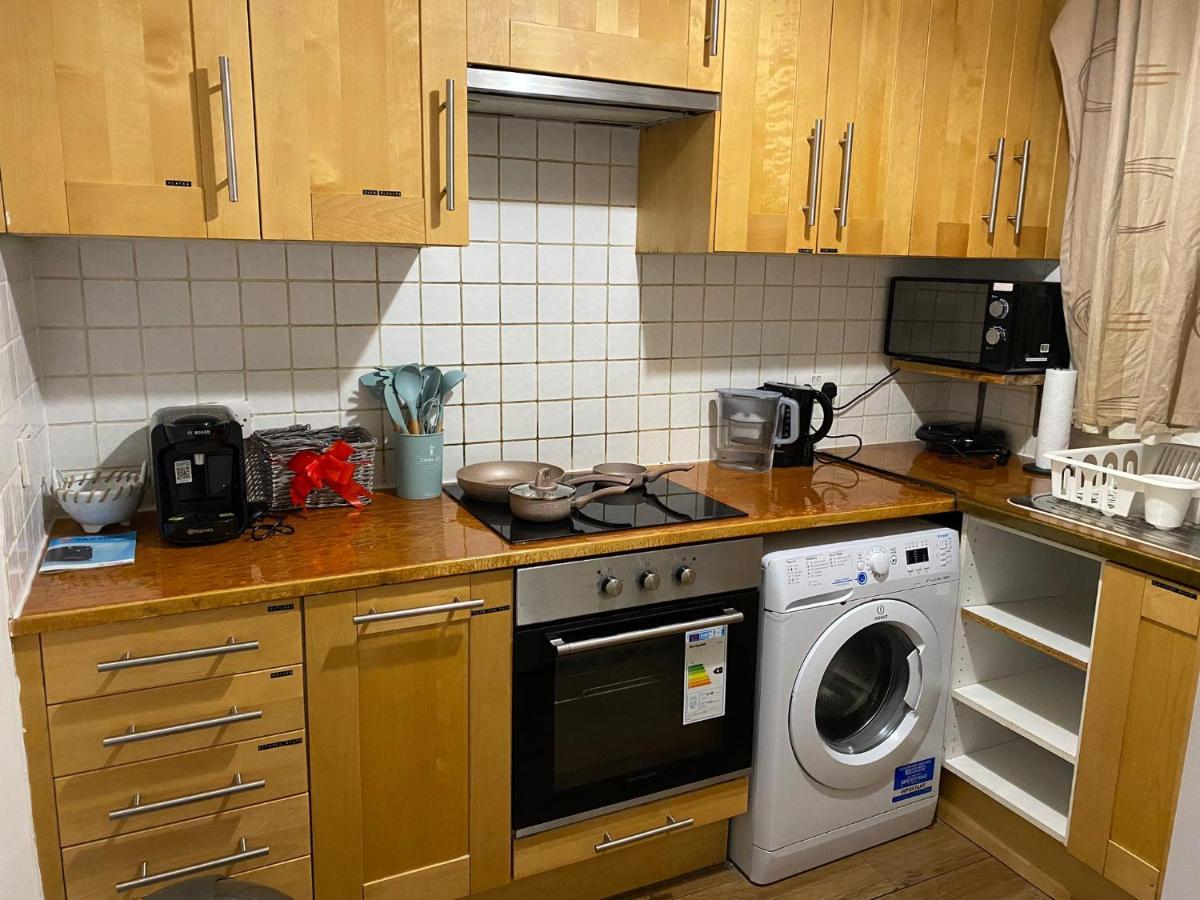 Huge And Affordable 3 Bedroom Flat In Hammersmith For 7 People With Welcome Breakfast London Luaran gambar