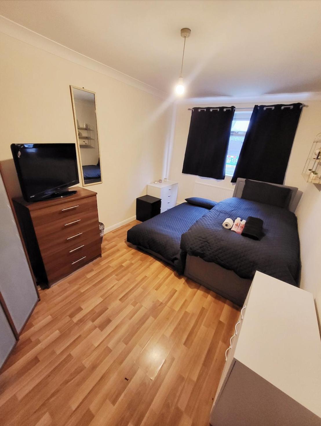 Huge And Affordable 3 Bedroom Flat In Hammersmith For 7 People With Welcome Breakfast London Luaran gambar