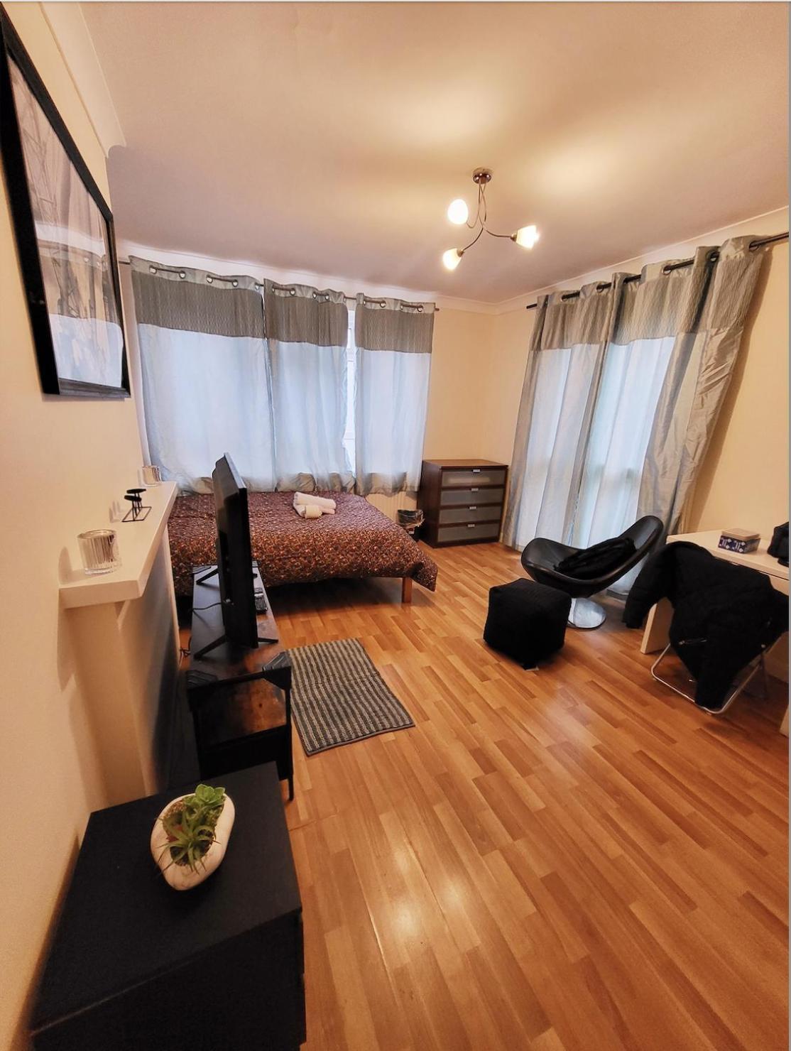 Huge And Affordable 3 Bedroom Flat In Hammersmith For 7 People With Welcome Breakfast London Luaran gambar