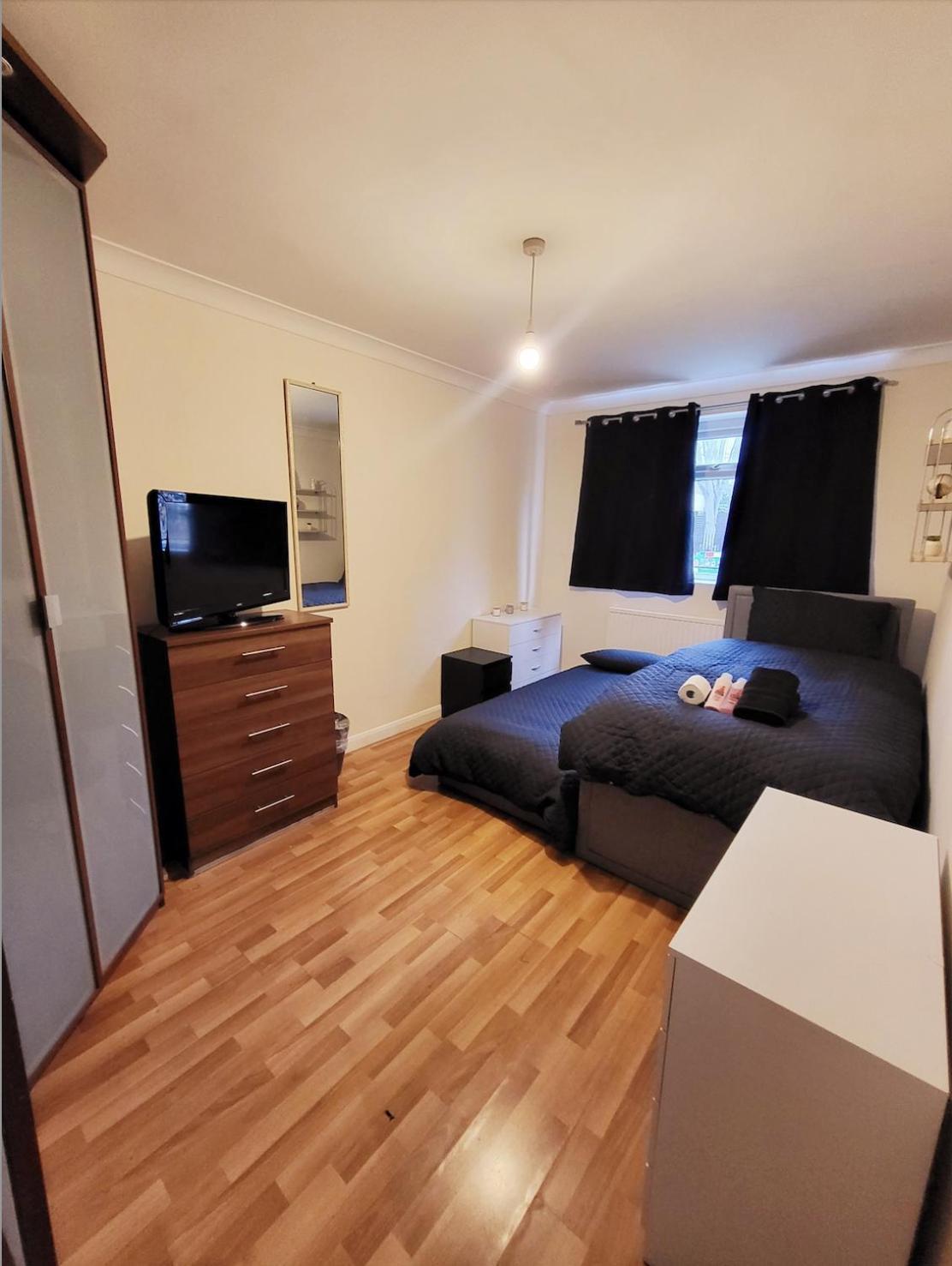 Huge And Affordable 3 Bedroom Flat In Hammersmith For 7 People With Welcome Breakfast London Luaran gambar