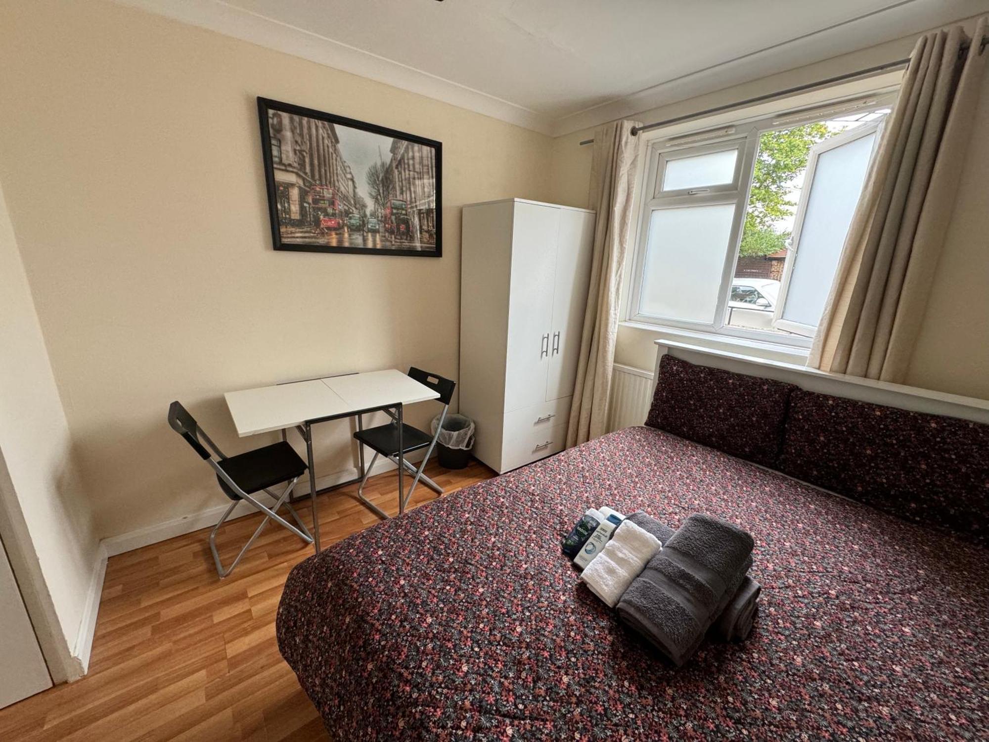 Huge And Affordable 3 Bedroom Flat In Hammersmith For 7 People With Welcome Breakfast London Luaran gambar