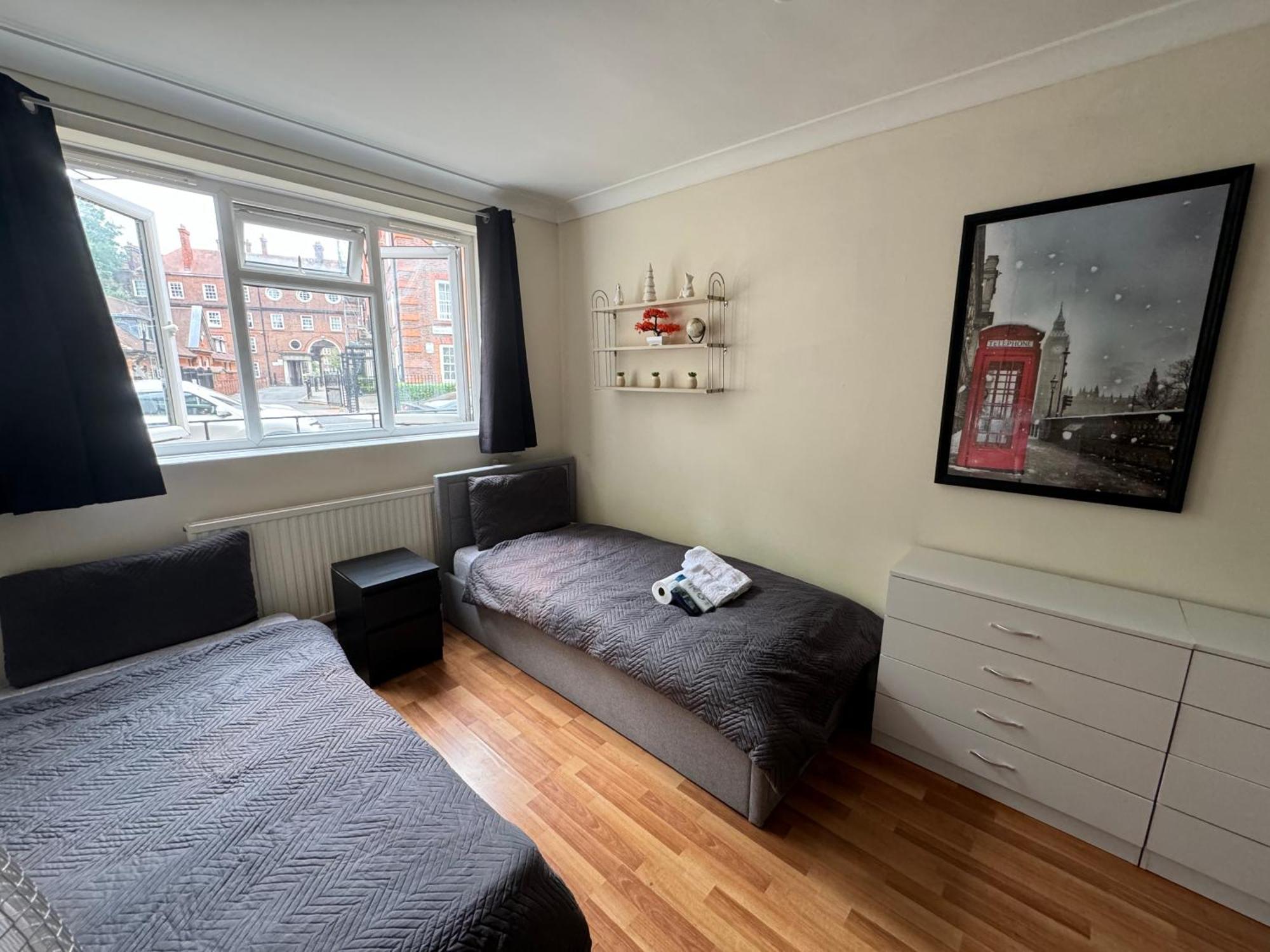 Huge And Affordable 3 Bedroom Flat In Hammersmith For 7 People With Welcome Breakfast London Luaran gambar