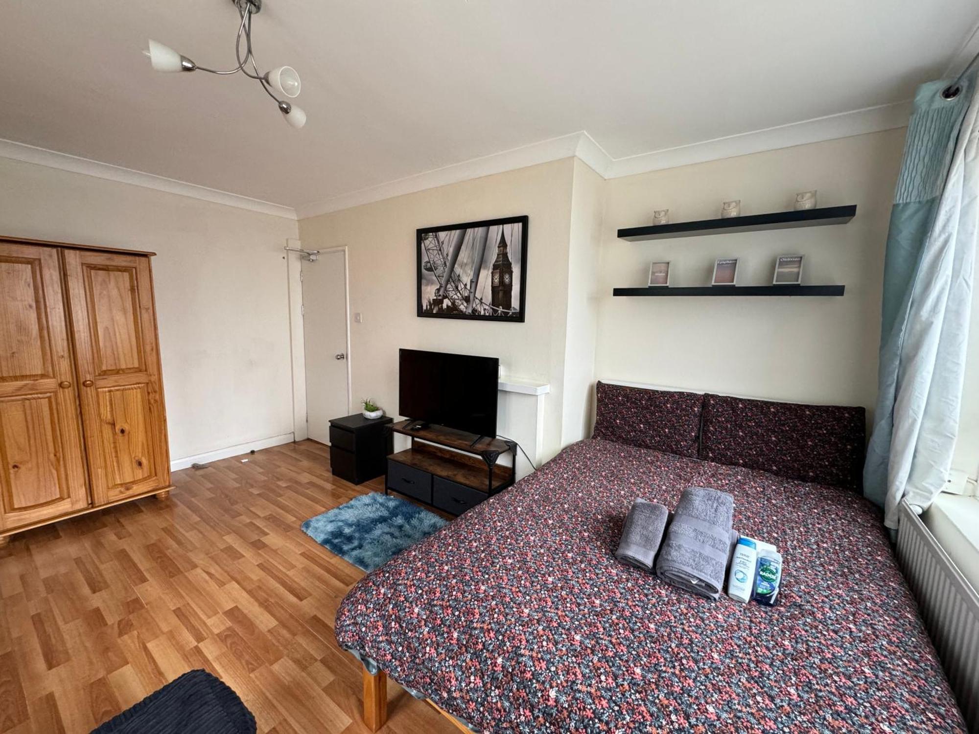 Huge And Affordable 3 Bedroom Flat In Hammersmith For 7 People With Welcome Breakfast London Luaran gambar