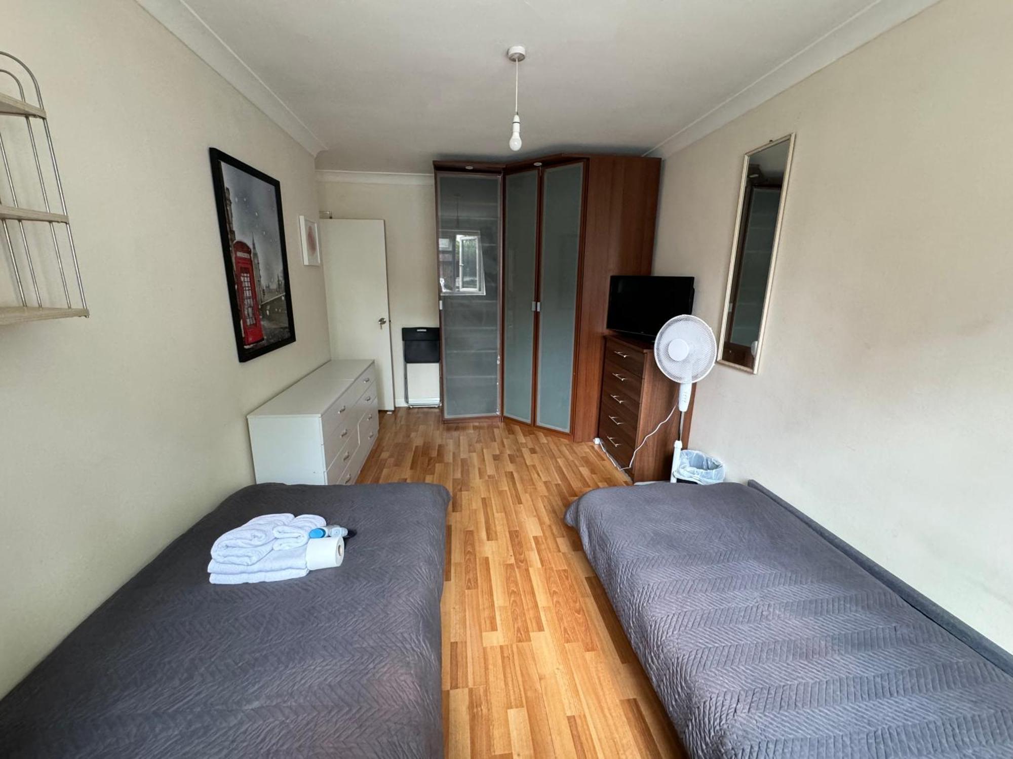 Huge And Affordable 3 Bedroom Flat In Hammersmith For 7 People With Welcome Breakfast London Luaran gambar